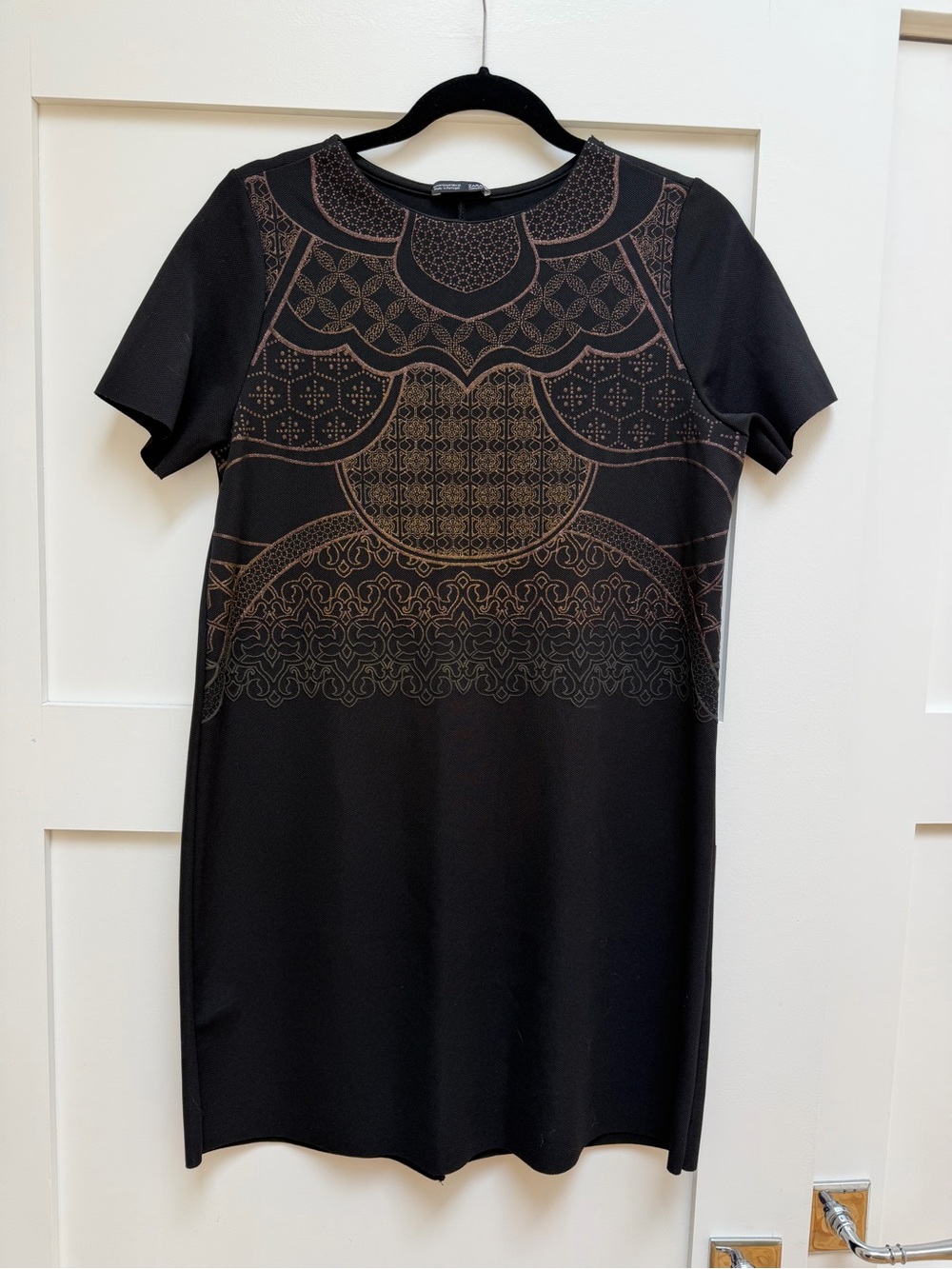 Zara Black Short-Sleeve Dress with Bronze Pattern